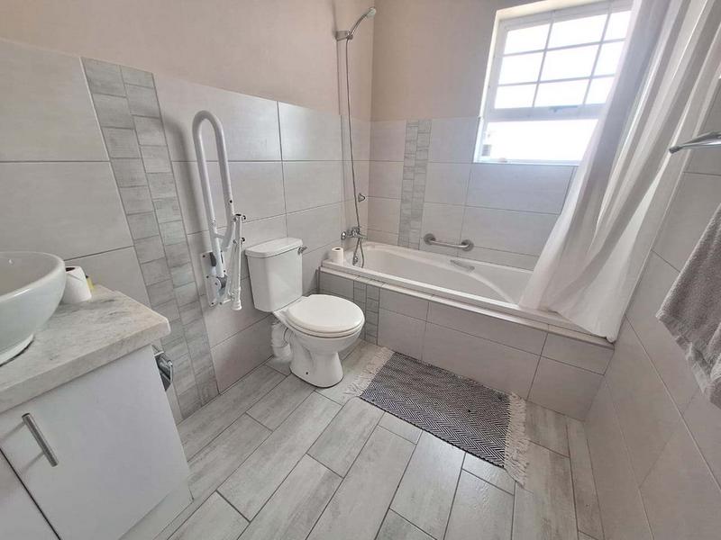 2 Bedroom Property for Sale in Mossel Bay Western Cape